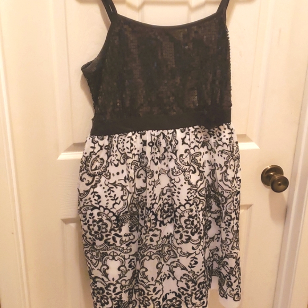 NWOT Justice Black & White Sleeveless Dress, Size 18 H
